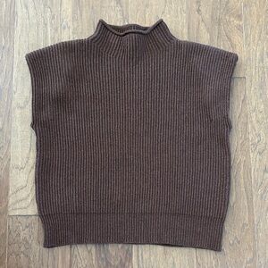 Grace Brand Brown Ribbed Knit Sleeveless Sweater. Size S